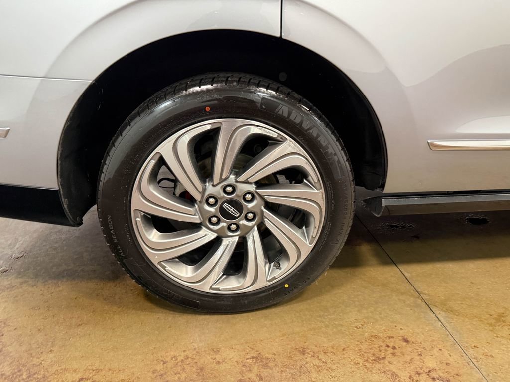 Used 2023 Lincoln Navigator Reserve image 89