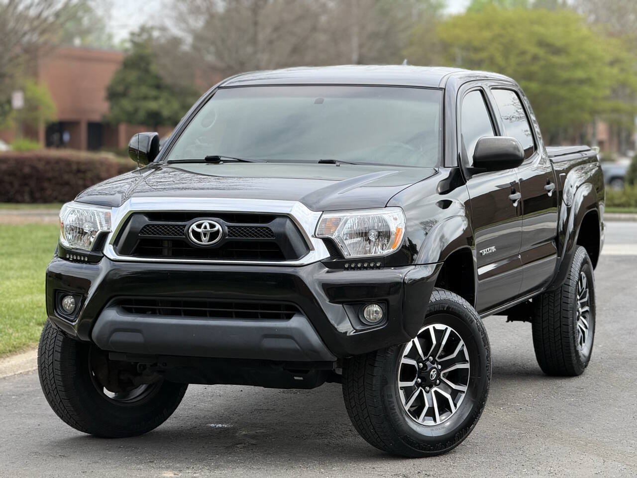 Used 2015 Toyota Tacoma PreRunner w/ SR5 Package