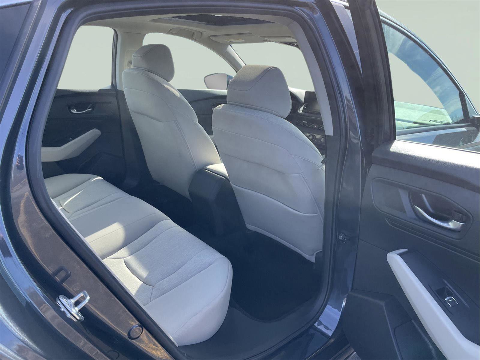 Used 2023 Honda Accord EX image 18
