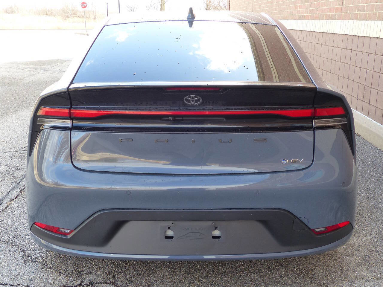 Used 2024 Toyota Prius LE image 8