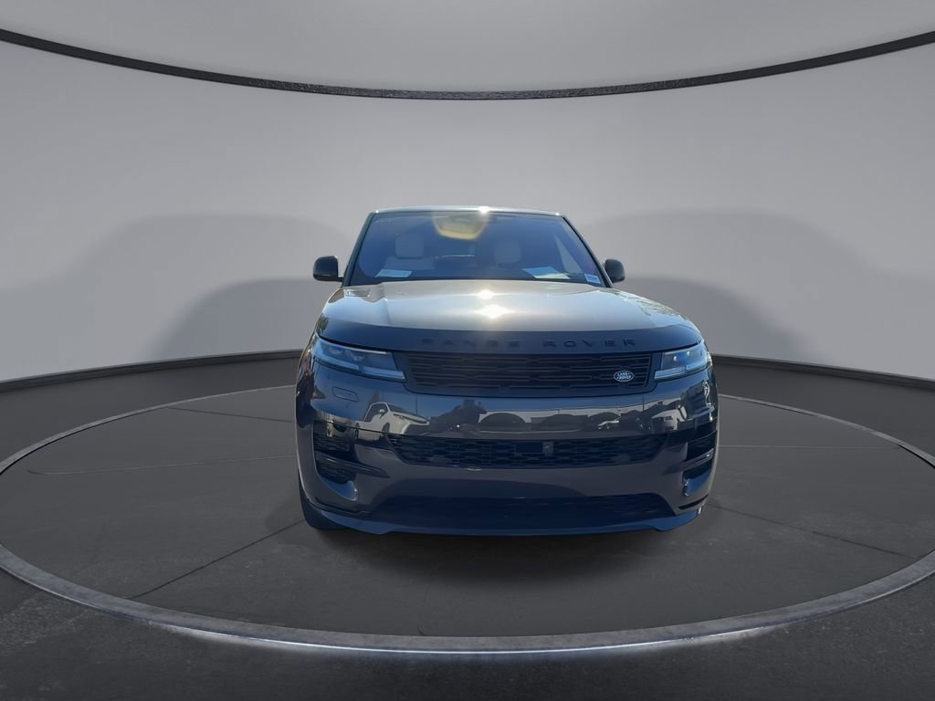 Used 2023 Land Rover Range Rover Sport SE Dynamic image 3