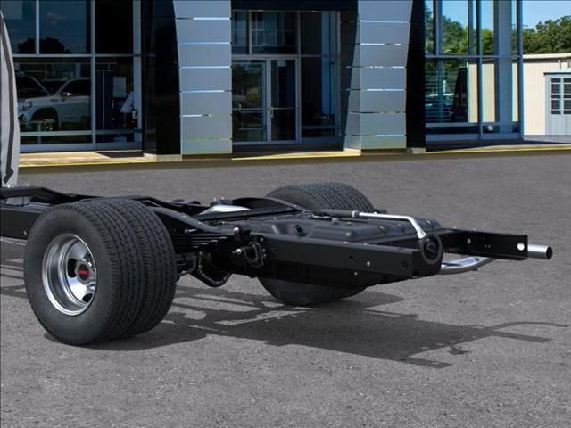 New 2025 GMC Savana 4500 4500 Van image 11