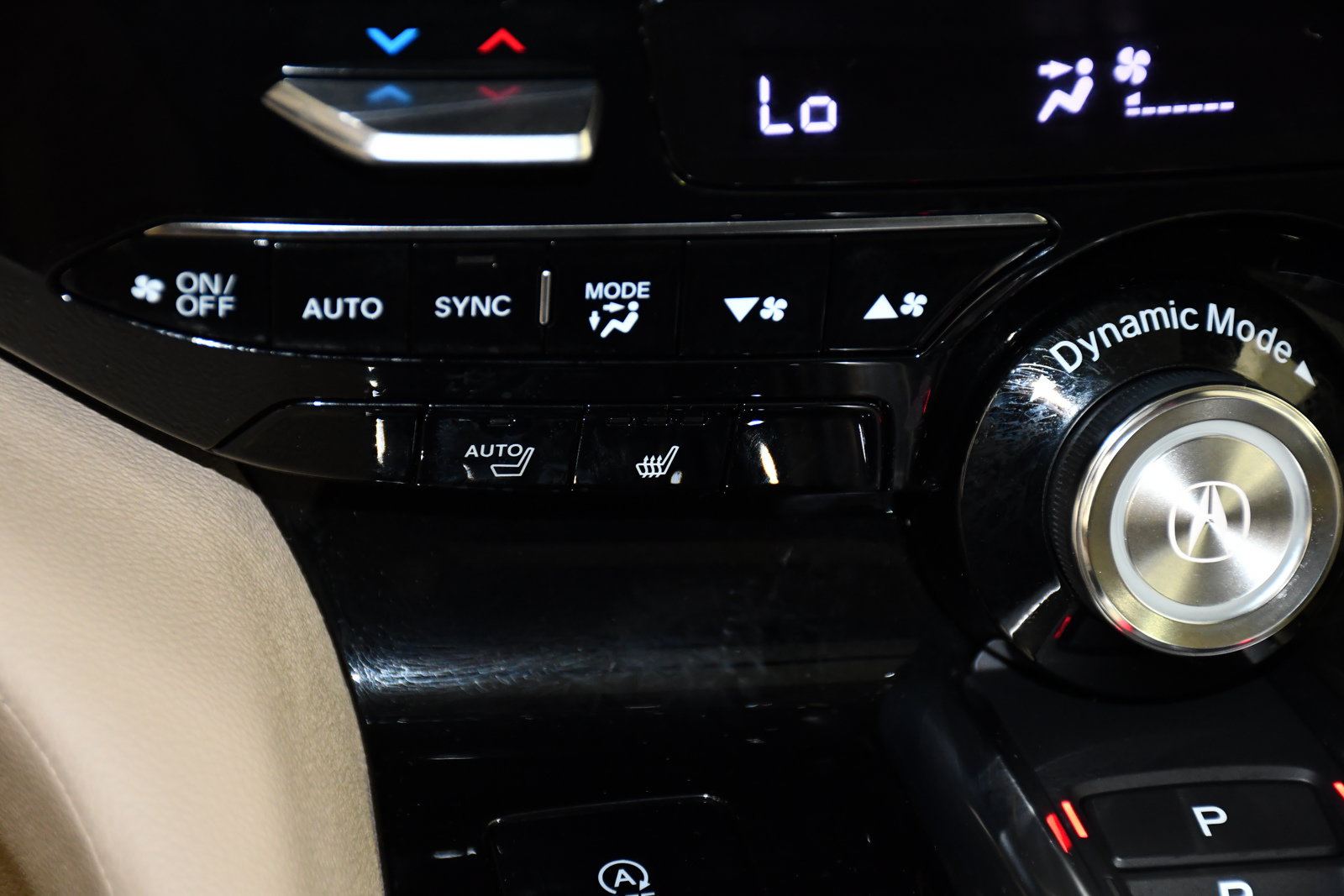 Certified 2025 Acura MDX SH-AWD image 29