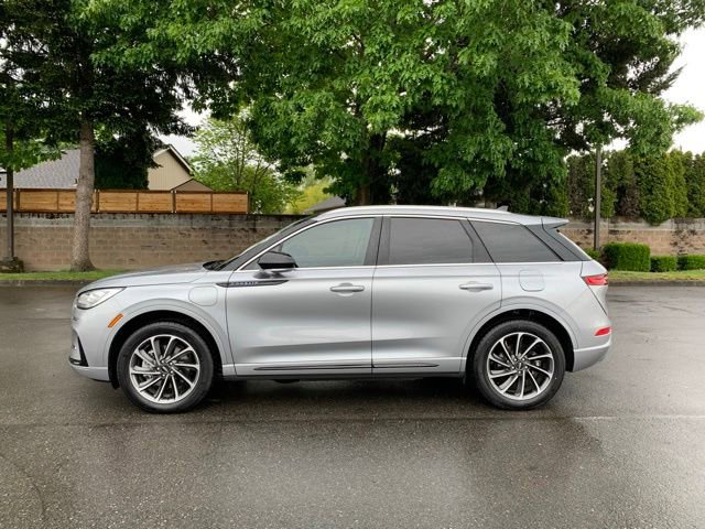 Used 2024 Lincoln Corsair Grand Touring w/ Towing Package AWD/4WD image 2