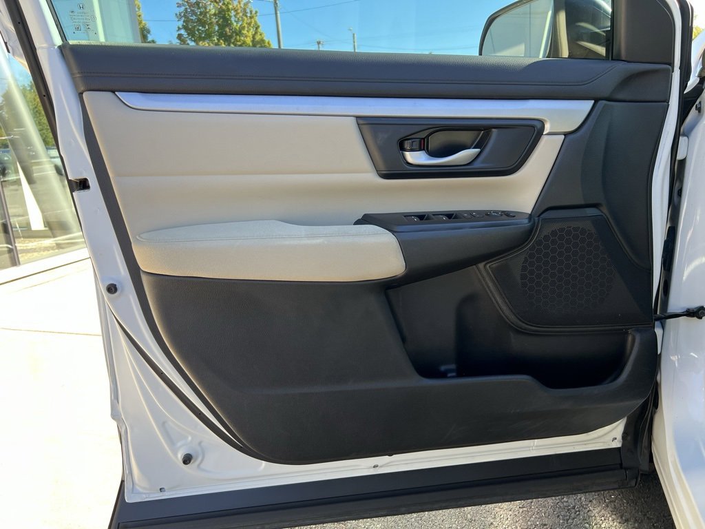 Used 2019 Honda CR-V LX image 10