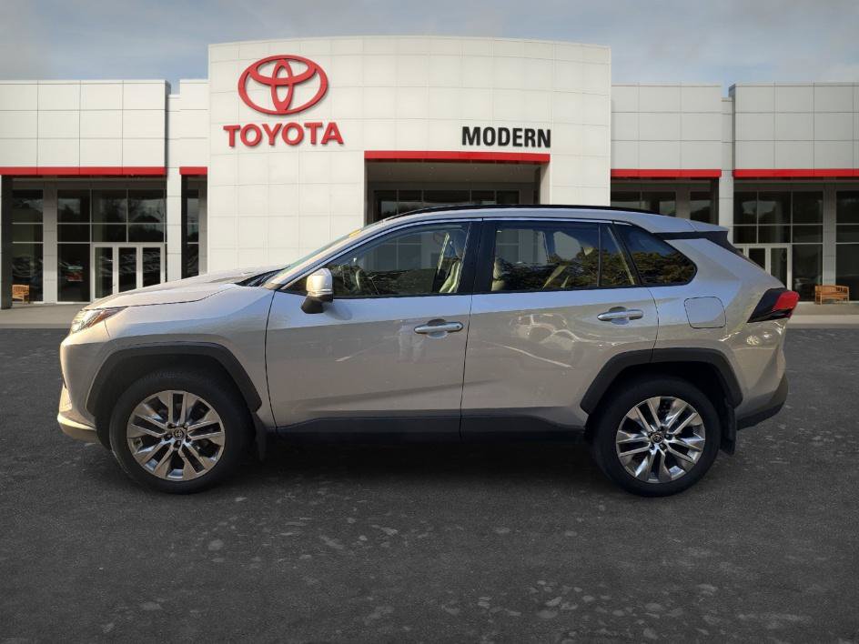Used 2024 Toyota RAV4 XLE Premium w/ Weather Package FWD image 7