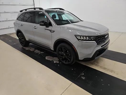 Used 2023 Kia Sorento S w/ Panoramic Sunroof Package AWD/4WD image 3