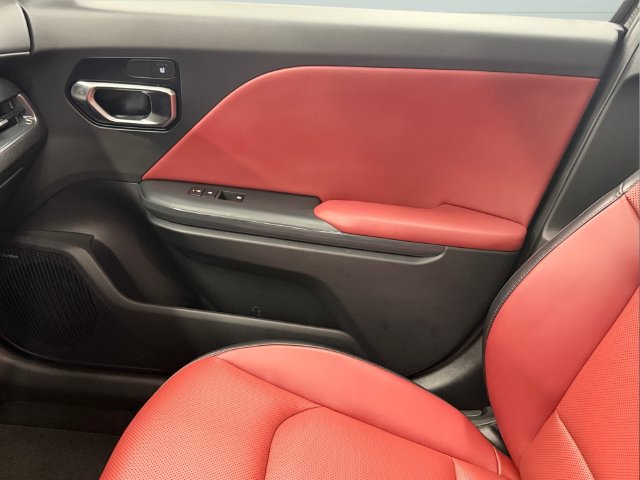 Certified 2025 Kia K4 GT-Line Turbo FWD image 25