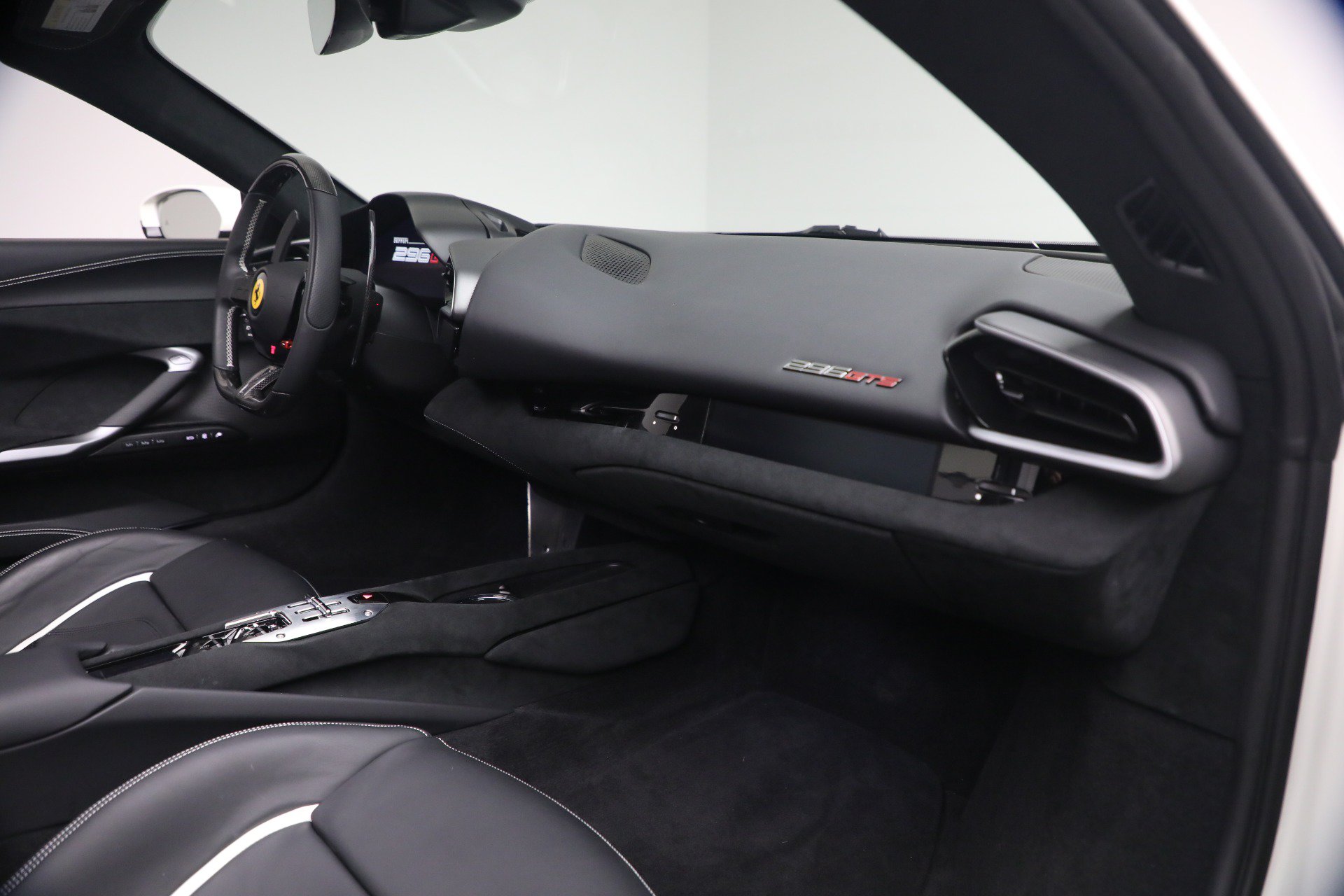 Used 2025 Ferrari 296 GTS RWD image 18