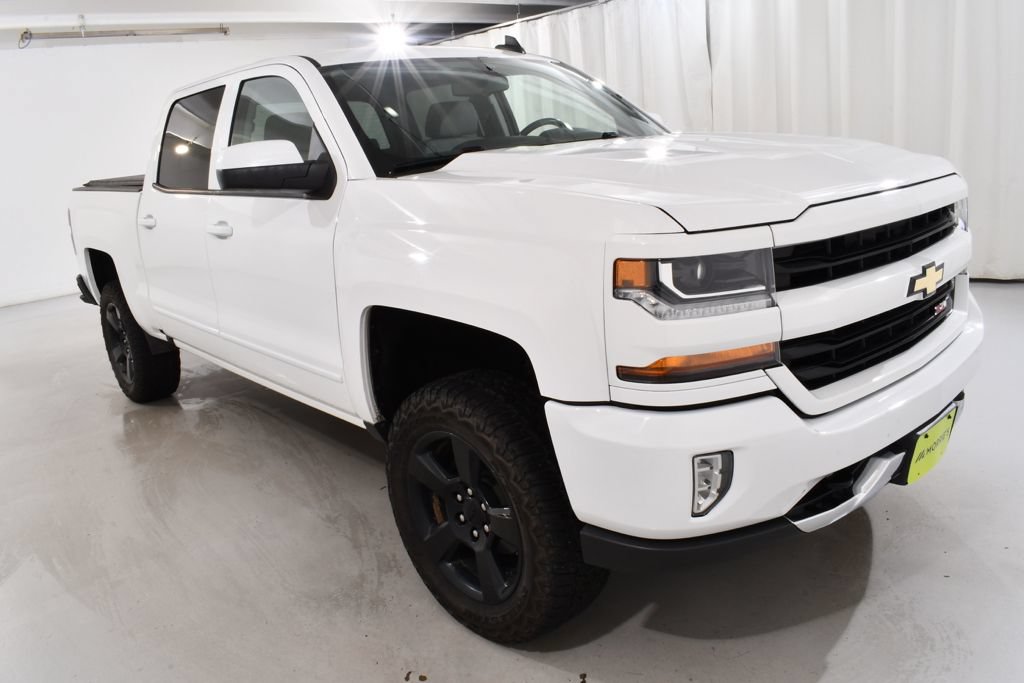 Used 2018 Chevrolet Silverado 1500 LT w/ All Star Edition AWD/4WD image 5