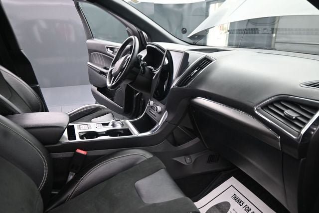 Used 2021 Ford Edge ST w/ Equipment Group 401A AWD/4WD image 15