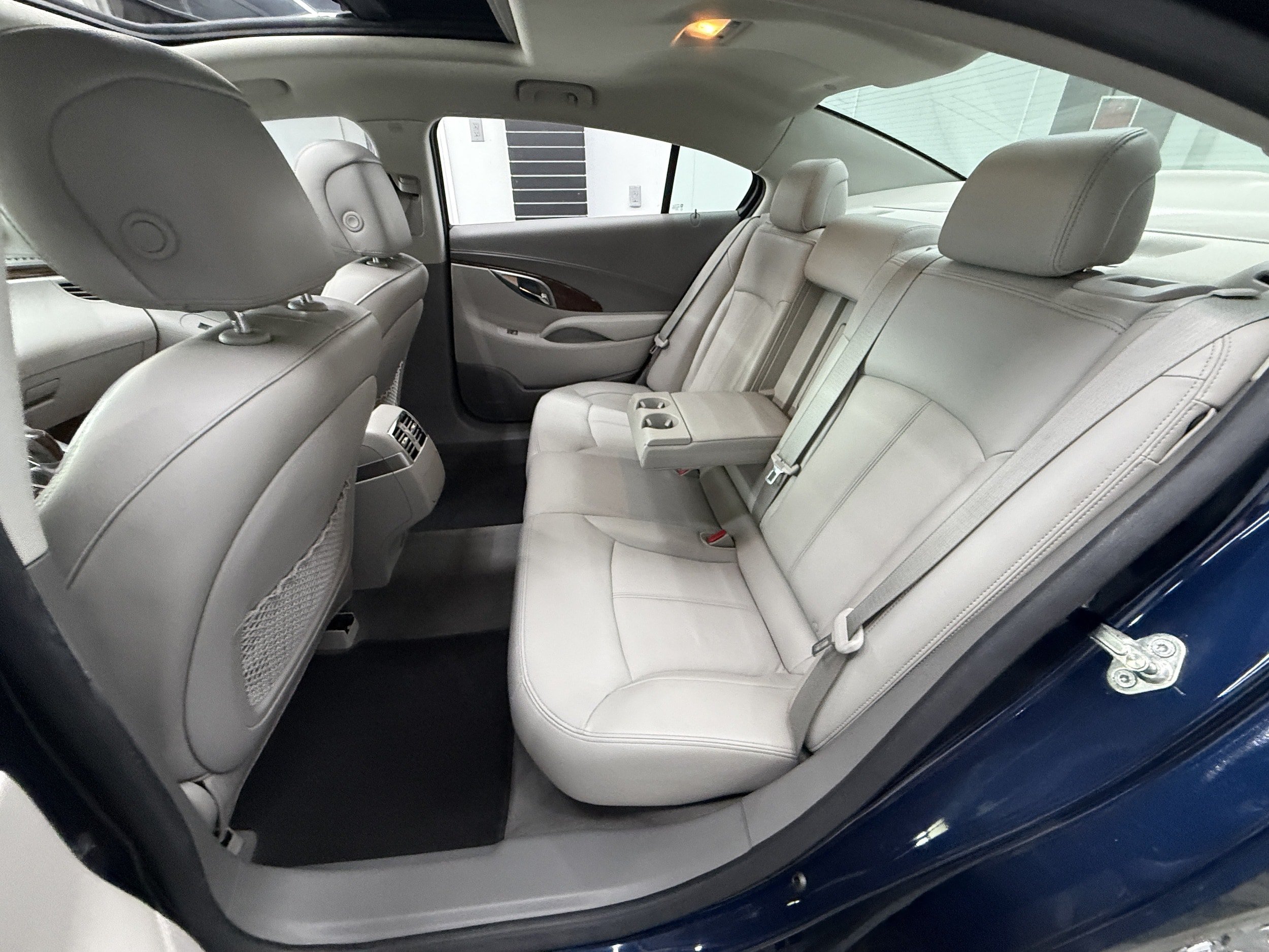 Used 2010 Buick LaCrosse CXL FWD image 21
