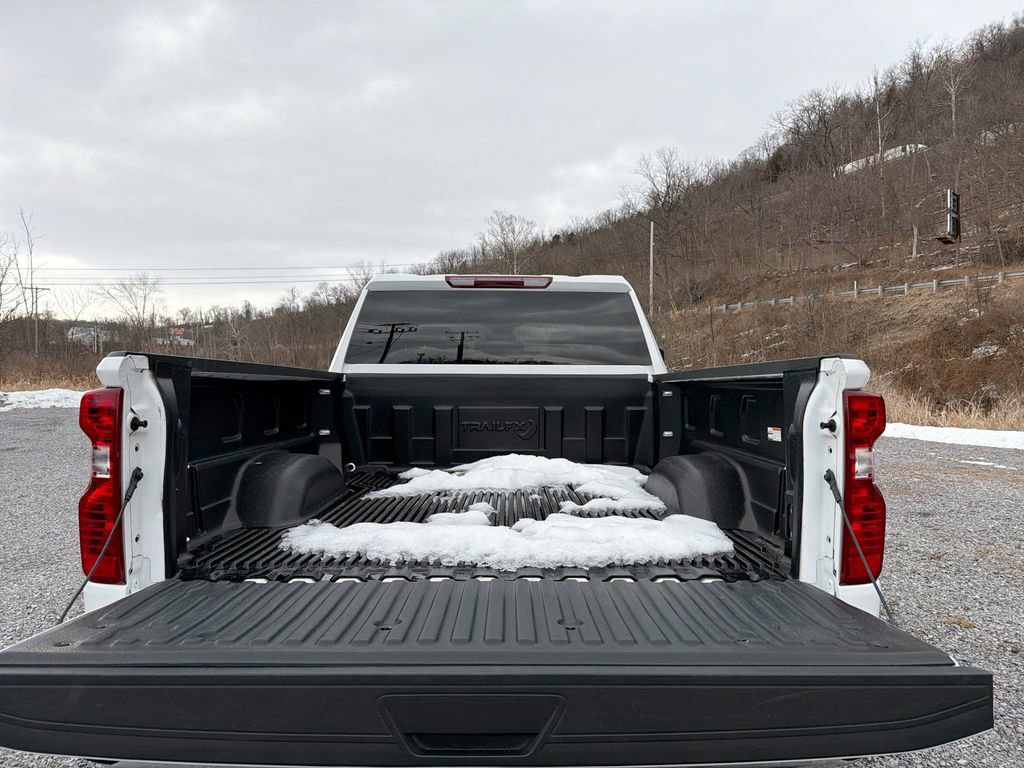 Used 2025 Chevrolet Silverado 2500 LT w/ Convenience Package image 36