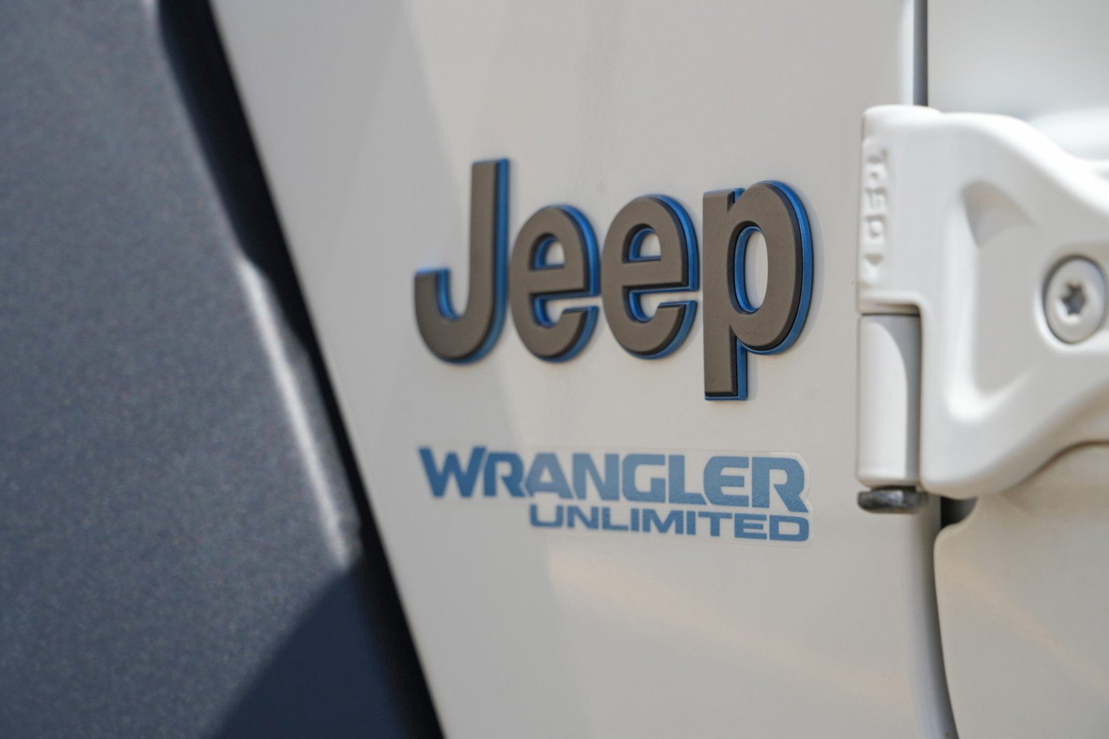 Used 2022 Jeep Wrangler Unlimited Rubicon 4xe w/ Cold Weather Group AWD/4WD image 69