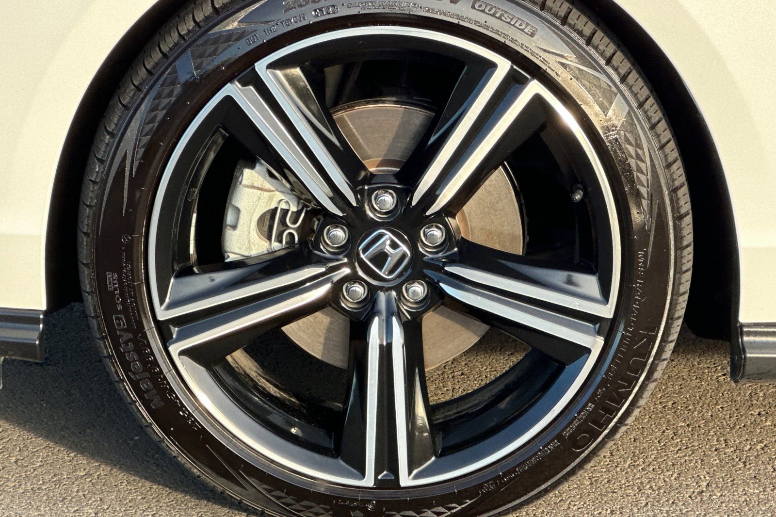 Used 2023 Honda Accord Sport image 29