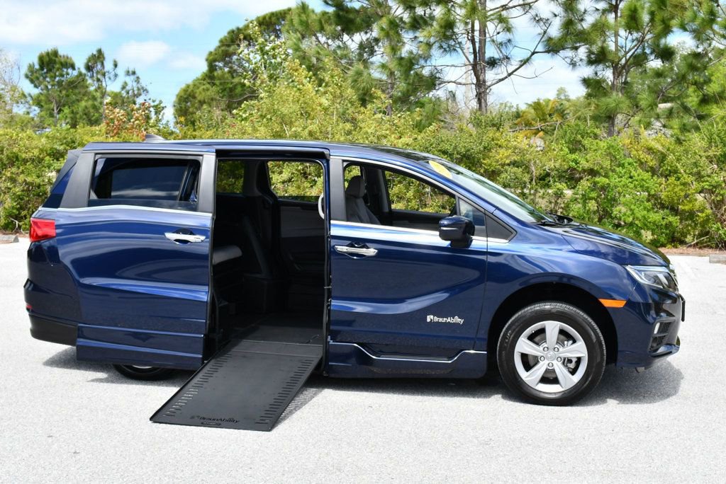 Used 2019 Honda Odyssey EX image 11