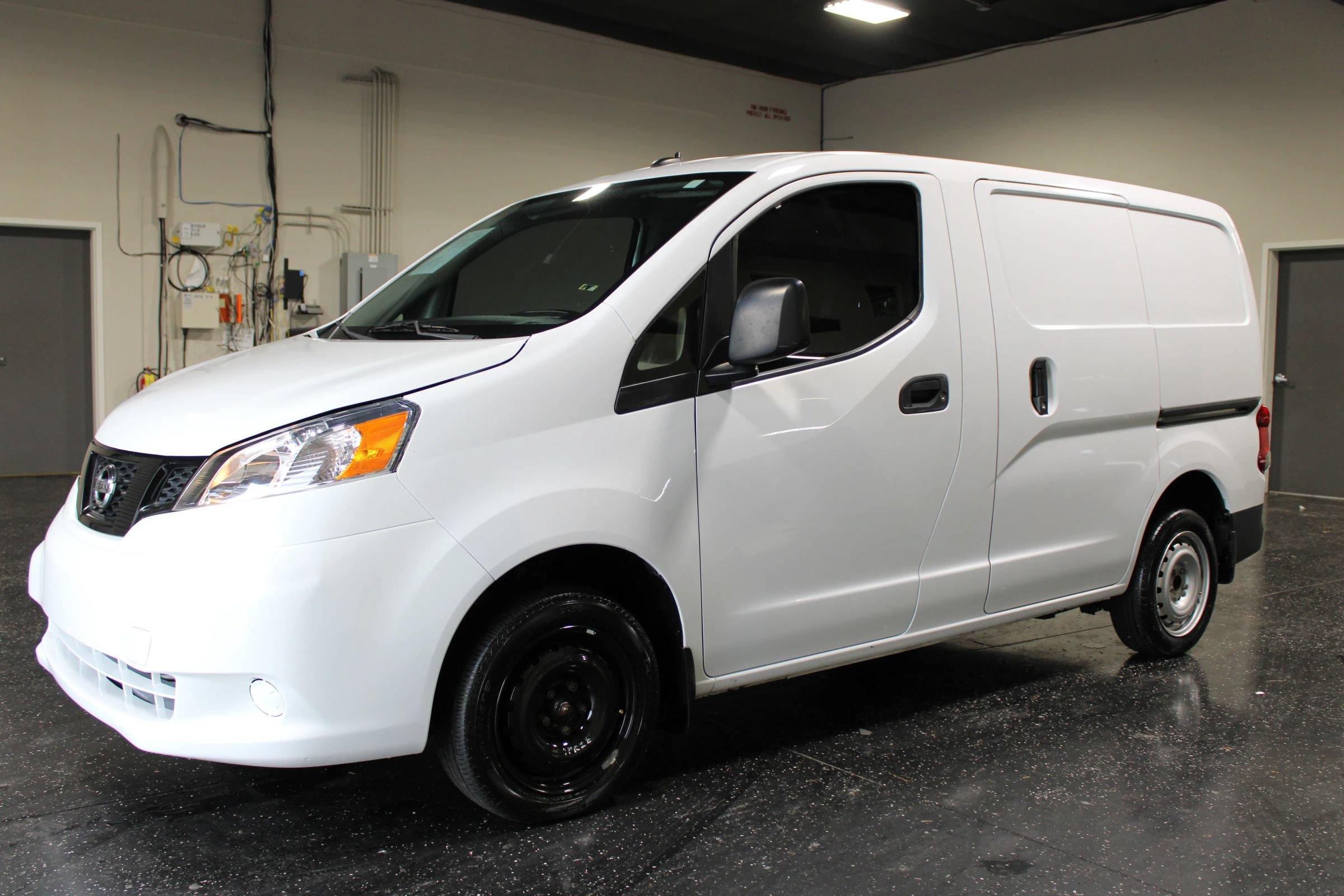 Used 2021 Nissan NV200 S FWD image 6