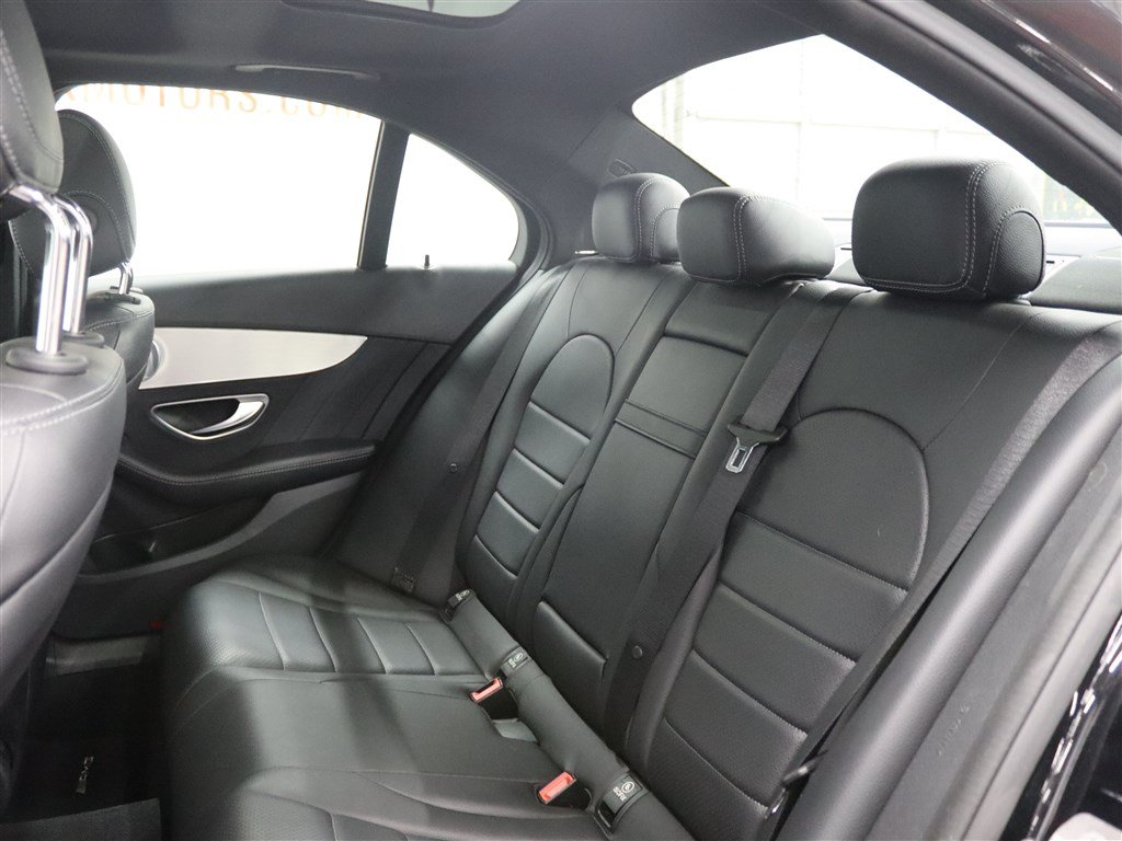 Used 2018 Mercedes-Benz C 300 4MATIC Sedan image 18