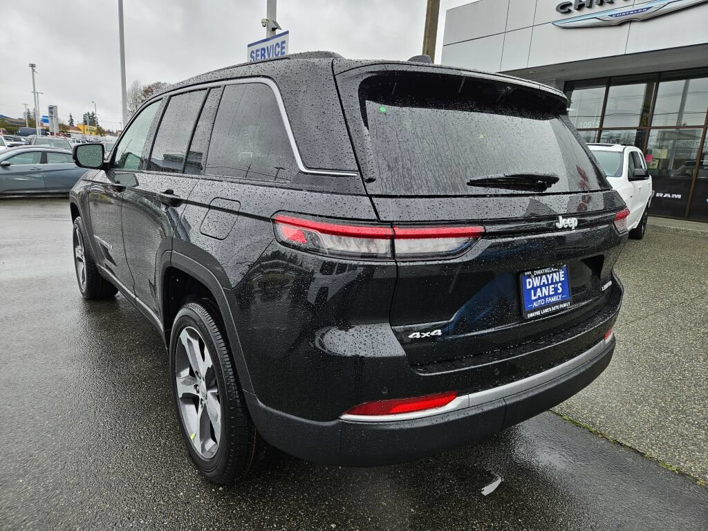 New 2026 Jeep Grand Cherokee Limited w/ Luxury Tech Group II AWD/4WD image 3