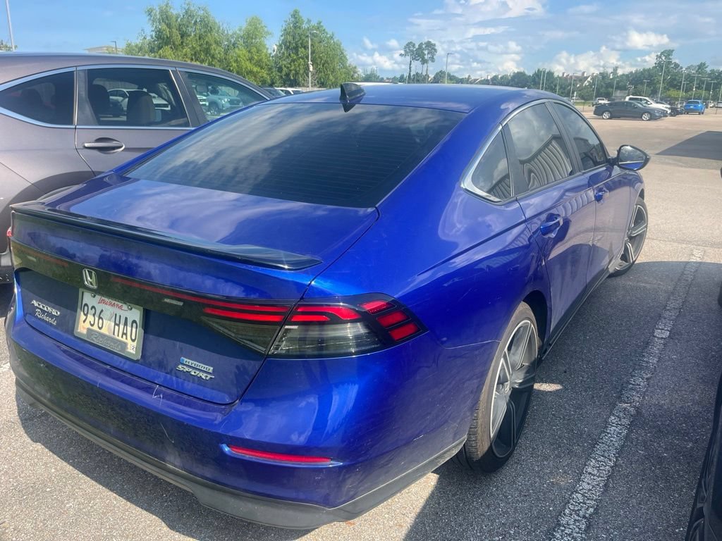 Used 2024 Honda Accord Sport image 3