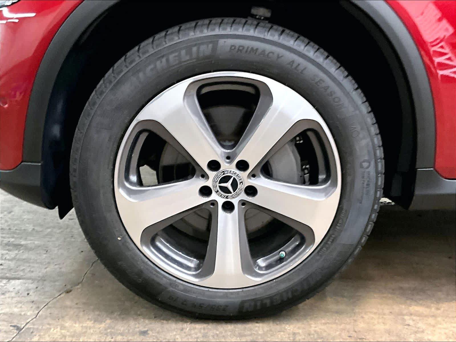 Used 2022 Mercedes-Benz GLC 300 4MATIC image 12
