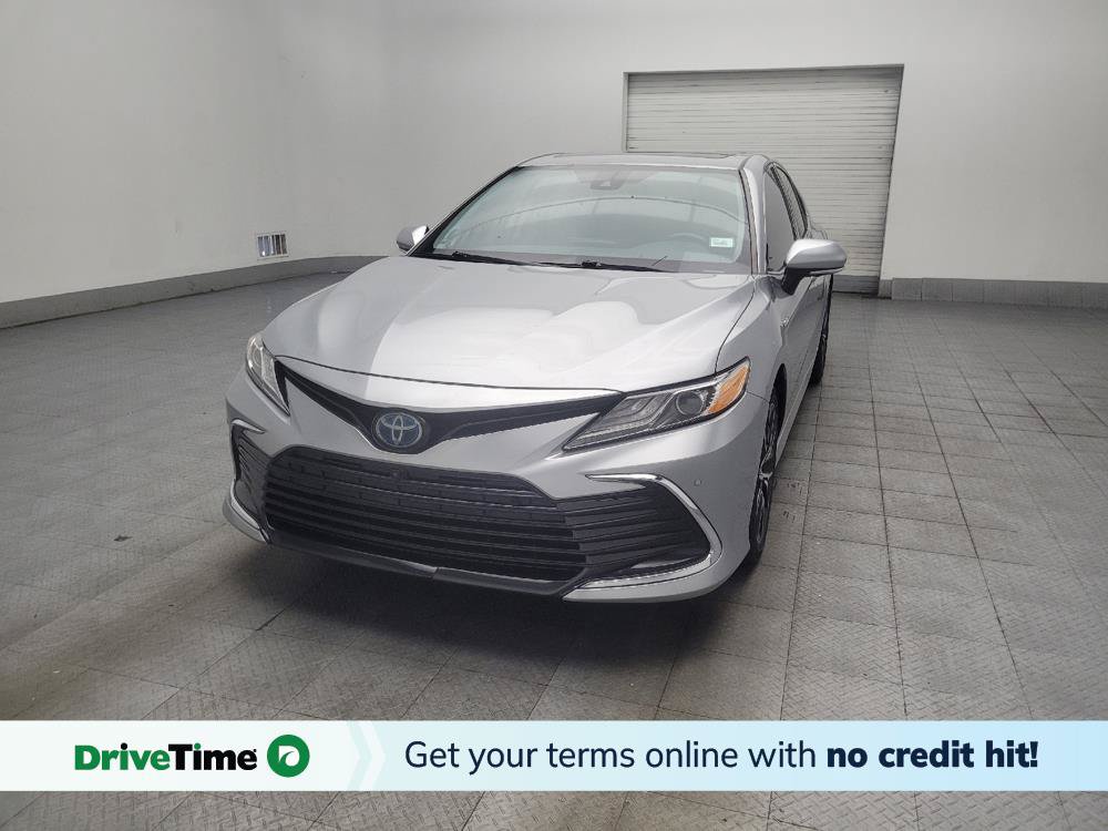 Used 2021 Toyota Camry XLE w/ Navigation Upgrade Package FWD image 1