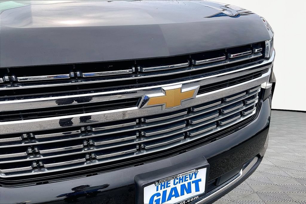 Used 2022 Chevrolet Suburban Premier AWD/4WD image 34
