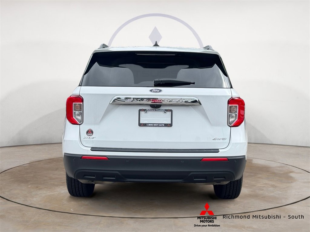 Used 2022 Ford Explorer XLT image 4