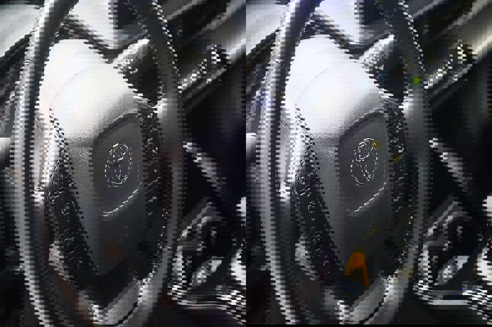 Used 2023 Toyota Prius LE image 20