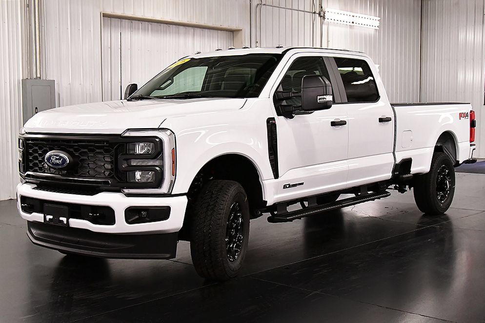 New 2026 Ford F350 XL w/ STX Appearance Package AWD/4WD image 3