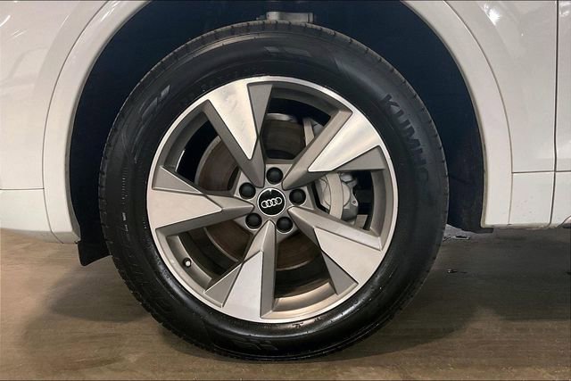 Certified 2023 Audi Q5 2.0T Premium Plus w/ Premium Plus Package image 9