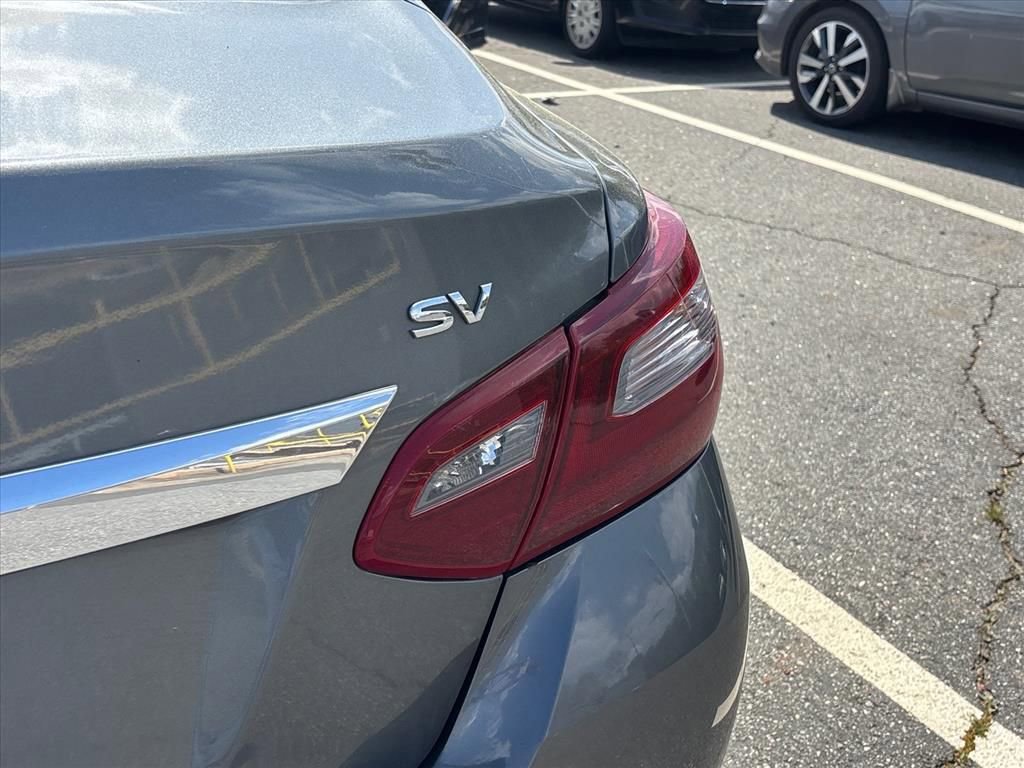 Used 2018 Nissan Altima 2.5 SV image 12