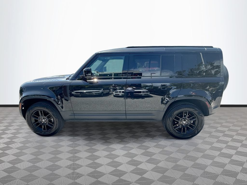 Used 2025 Land Rover Defender 110 S AWD/4WD image 5