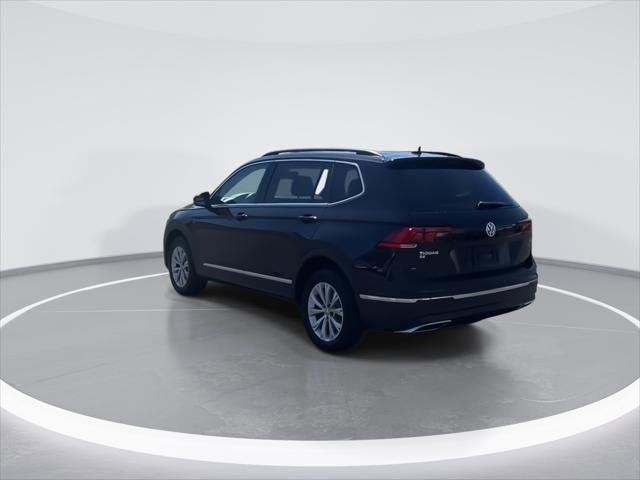 Used 2018 Volkswagen Tiguan SE w/ Panoramic Sunroof Package AWD/4WD image 6