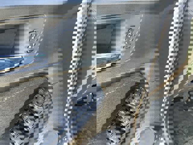 Used 2021 Chevrolet TrailBlazer ACTIV w/ Technology Package image 24