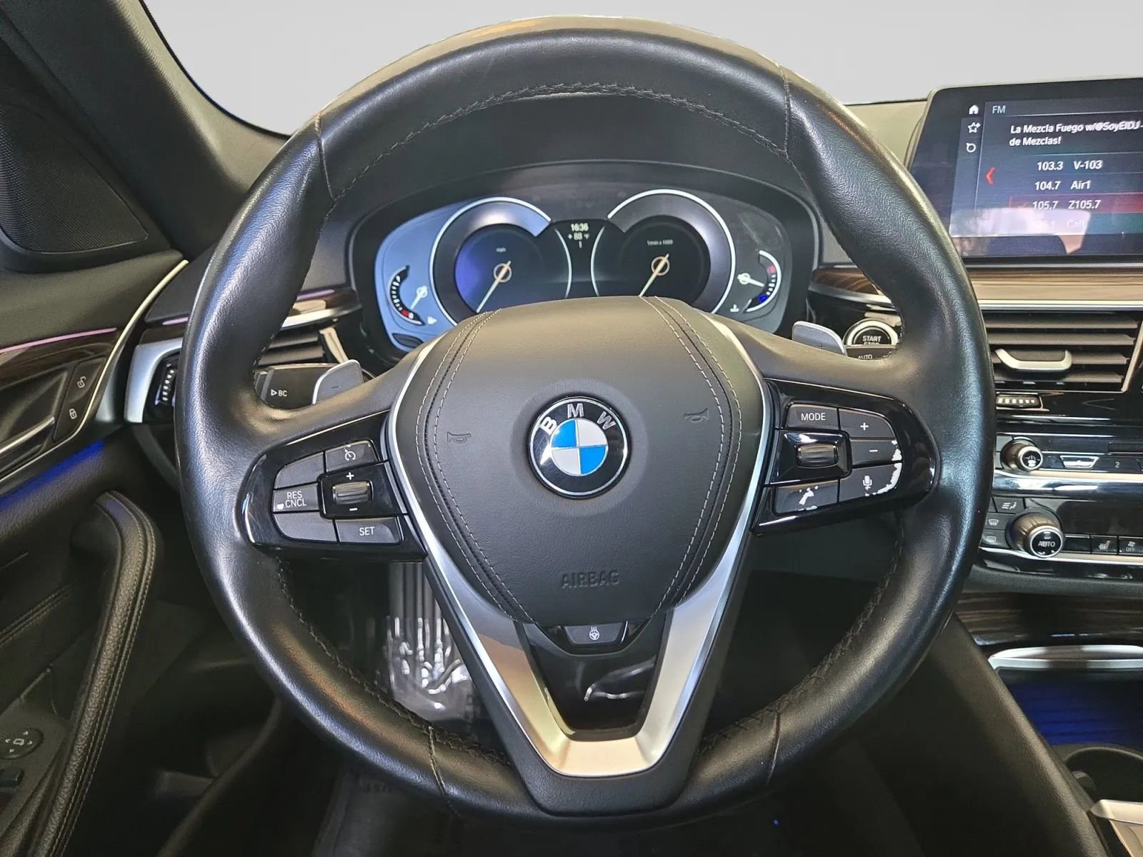 Used 2018 BMW 530i xDrive AWD/4WD image 22