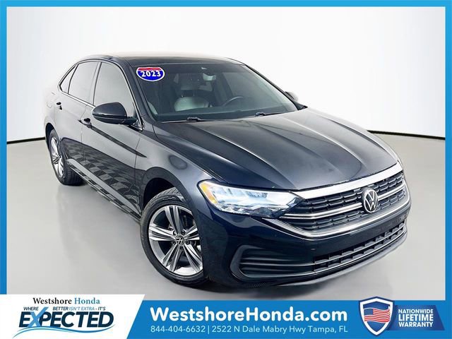 Used 2023 Volkswagen Jetta SE w/ Panoramic Sunroof Package FWD image 1