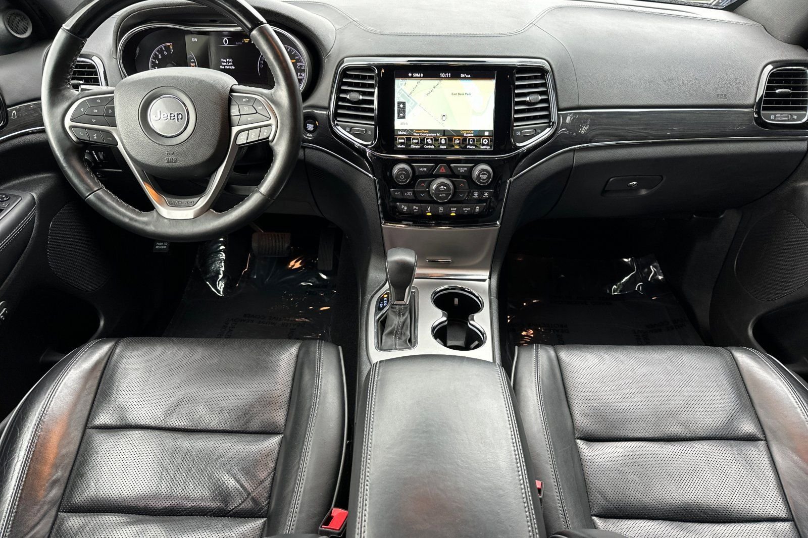 Used 2019 Jeep Grand Cherokee Overland AWD/4WD image 15