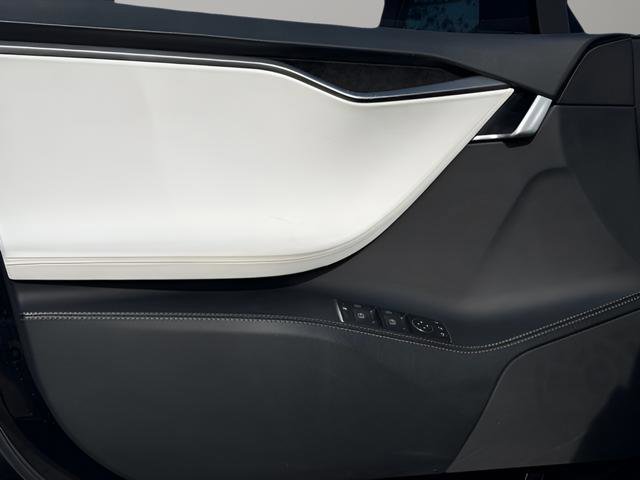 Used 2020 Tesla Model S Performance image 10
