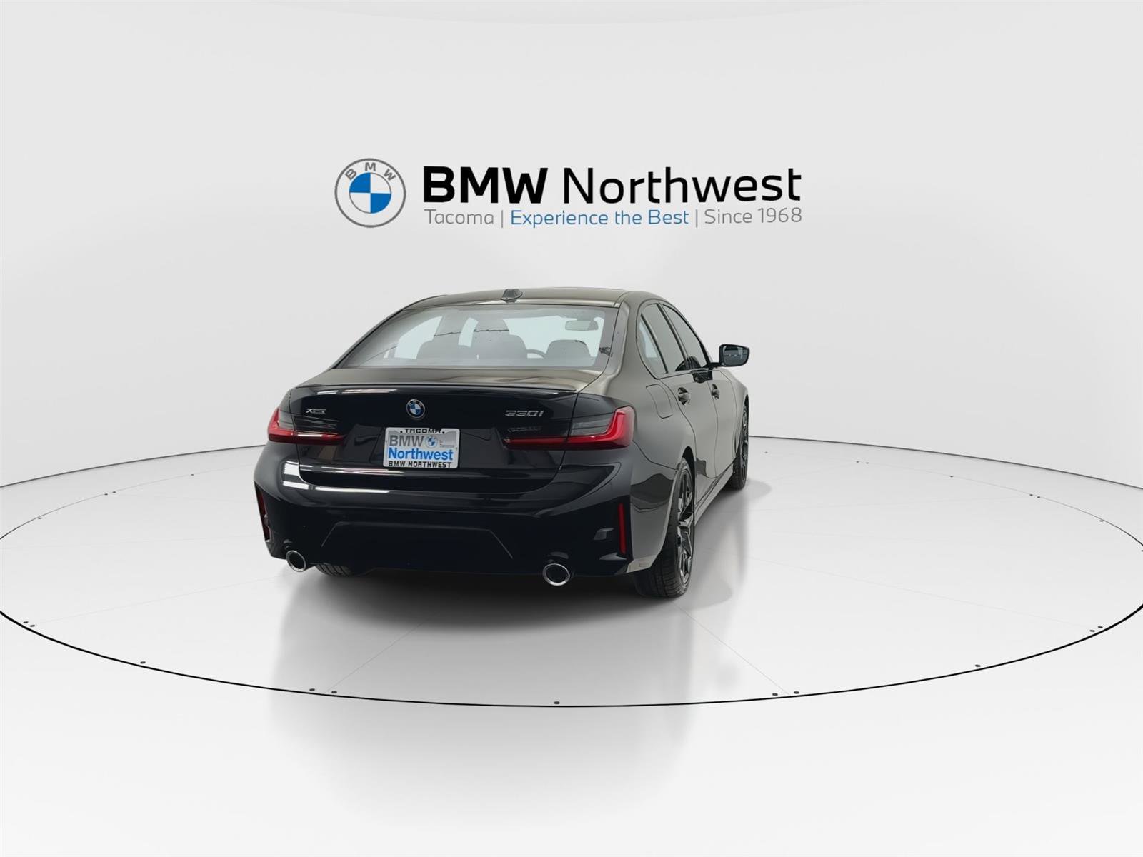 Used 2026 BMW 330i xDrive Sedan w/ M Sport Package AWD/4WD image 2