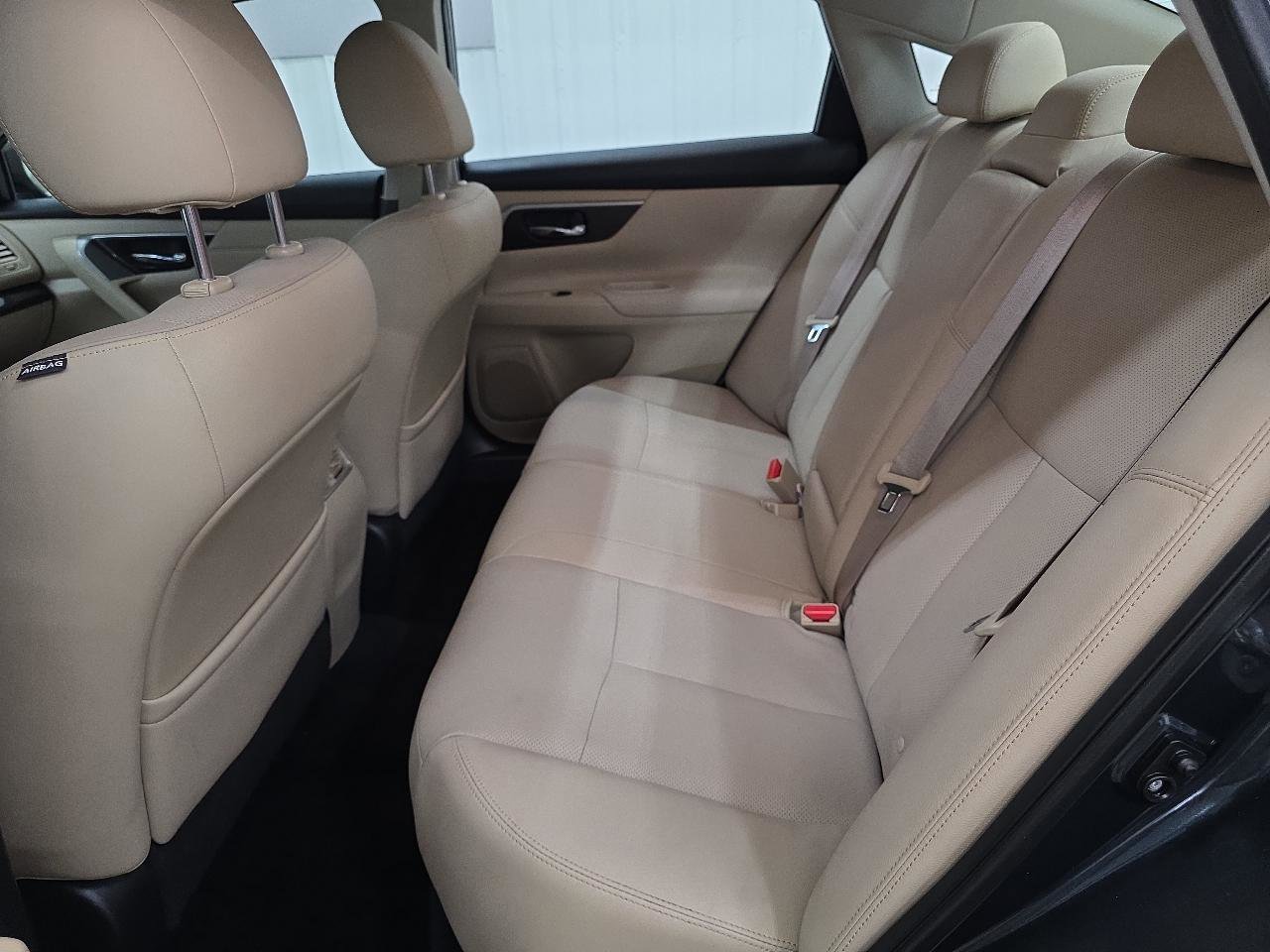 Used 2015 Nissan Altima 3.5 SL image 30