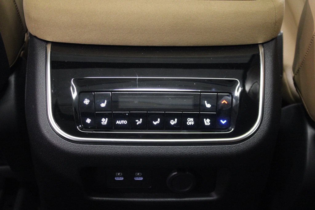 Certified 2025 INFINITI QX80 Sensory AWD/4WD image 38