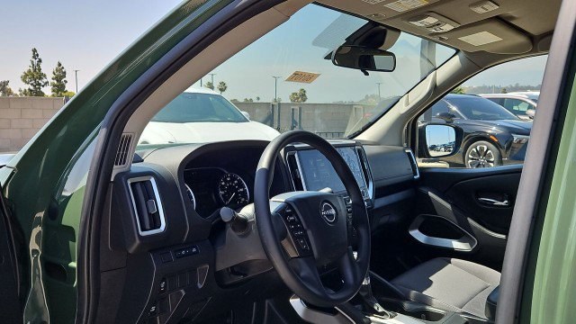 Used 2025 Nissan Frontier SV RWD image 10