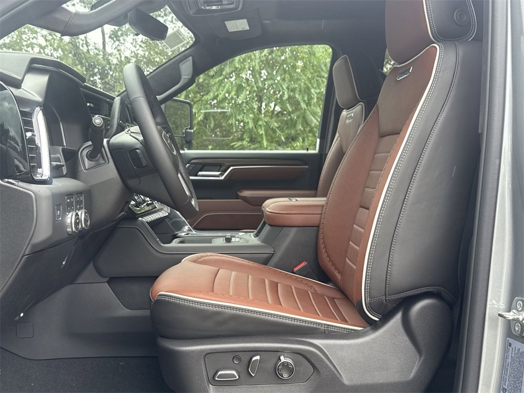 New 2026 GMC Sierra 3500 Denali Ultimate image 13