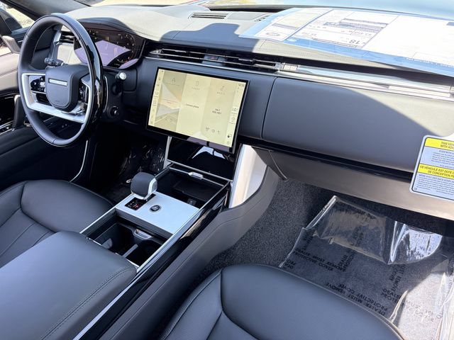 New 2026 Land Rover Range Rover Long Wheelbase SE AWD/4WD image 11