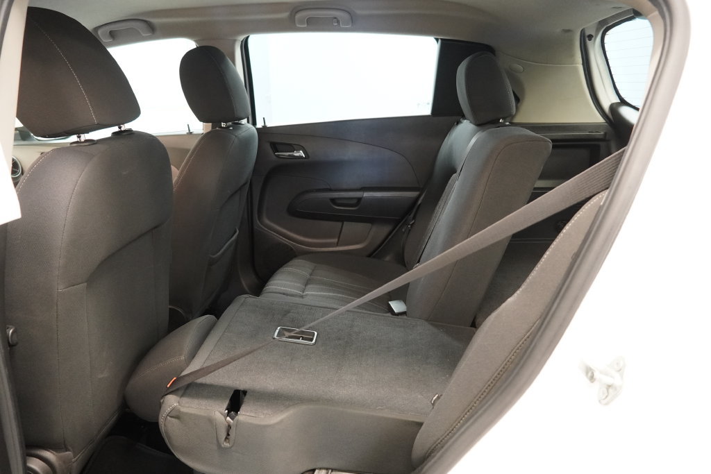 Used 2016 Chevrolet Sonic LT FWD image 26