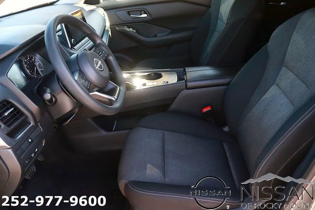 Used 2024 Nissan Rogue SV image 13