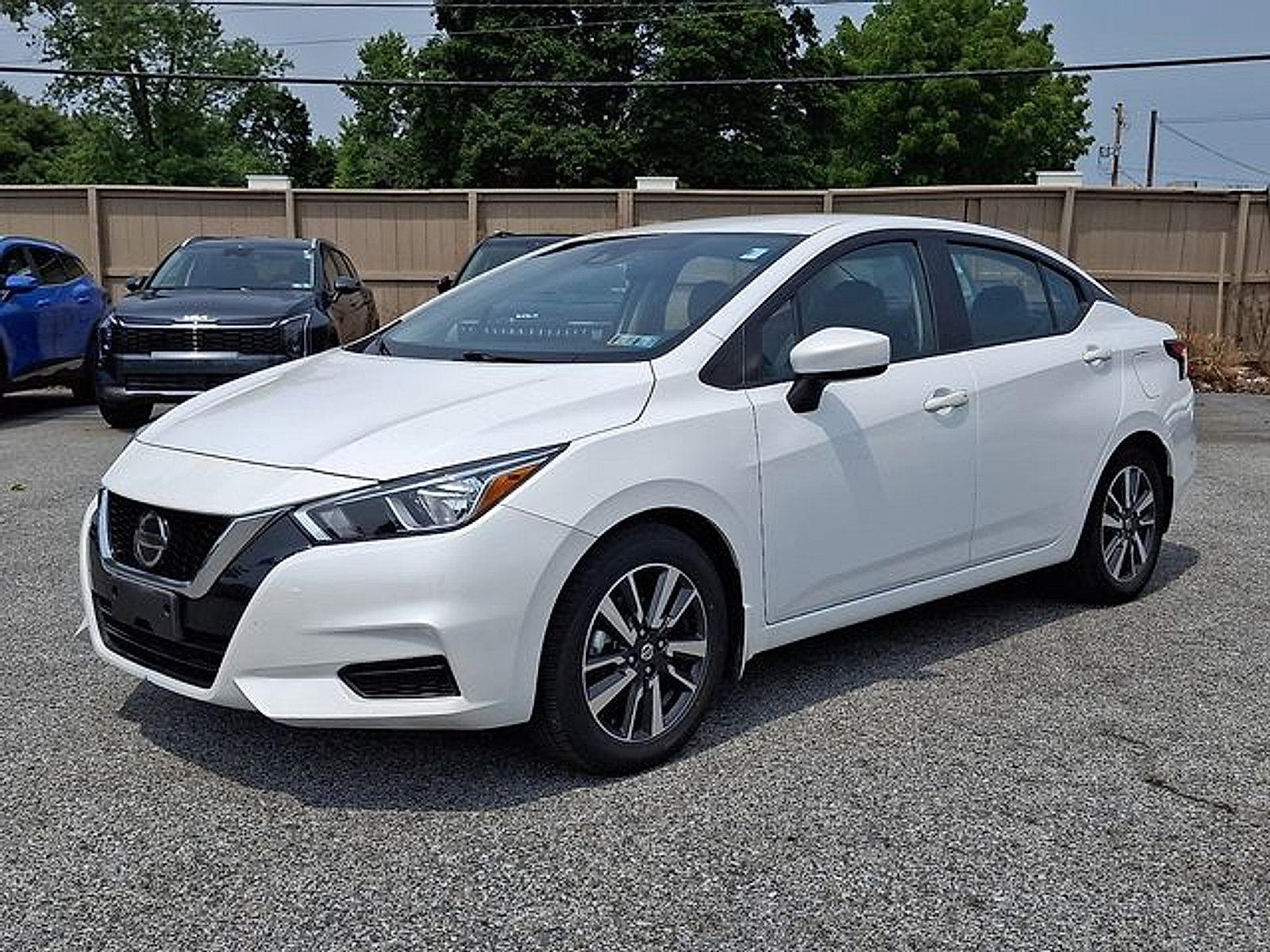 Used 2022 Nissan Versa SV w/ Trunk Package