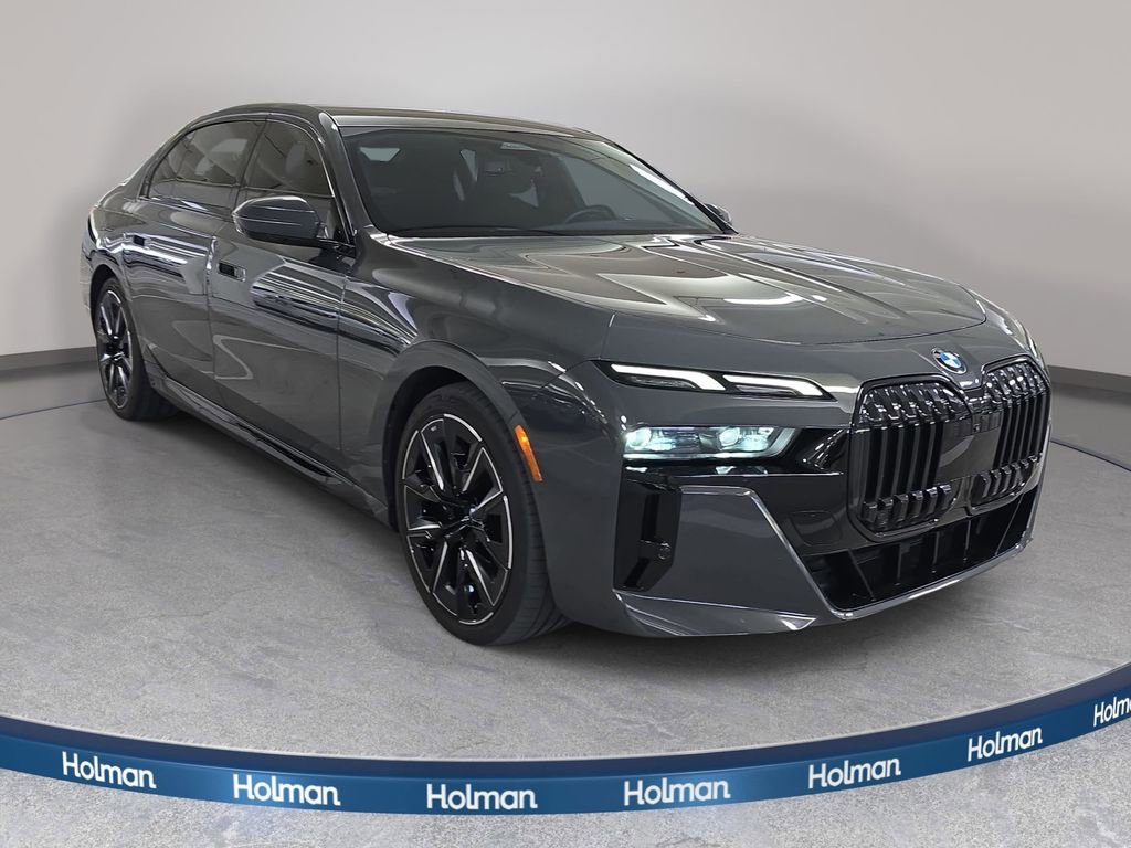Certified 2023 BMW 740i w/ Parking Assistance Package image 4