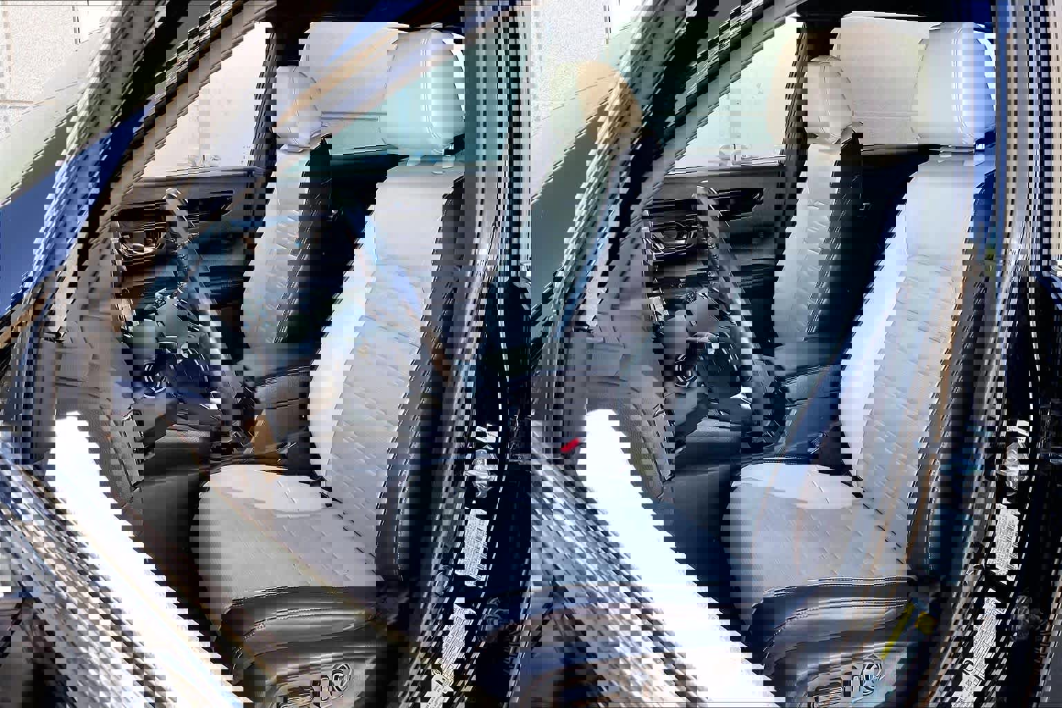 Used 2023 Honda CR-V Sport Touring image 8